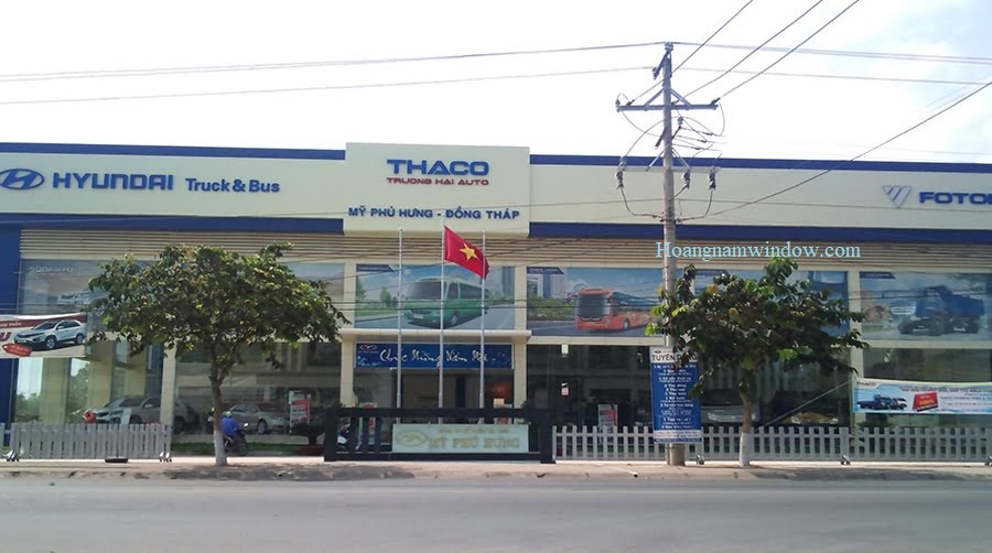 Thi công vách kính spider mặt tiền THACO Trường Hải Auto Đồng Tháp